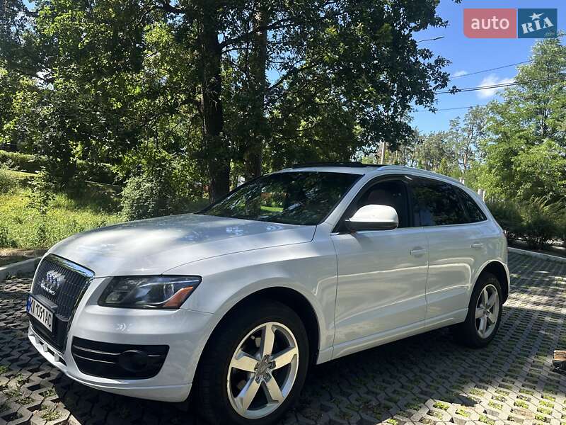 Позашляховик / Кросовер Audi Q5 2011 в Києві
