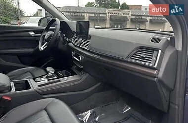 Внедорожник / Кроссовер Audi Q5 2023 в 
