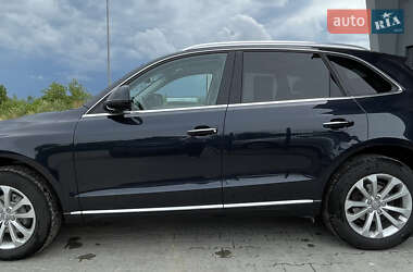 Внедорожник / Кроссовер Audi Q5 2015 в 