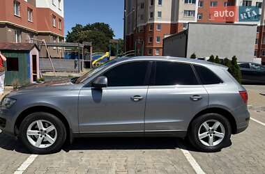 Внедорожник / Кроссовер Audi Q5 2009 в 
