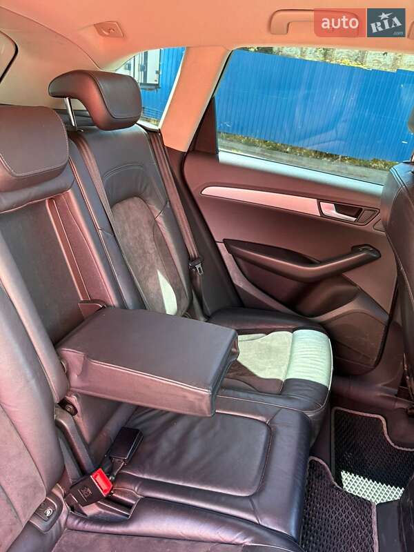 Позашляховик / Кросовер Audi Q5 2009 в Луцьку