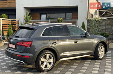 Внедорожник / Кроссовер Audi Q5 2019 в 