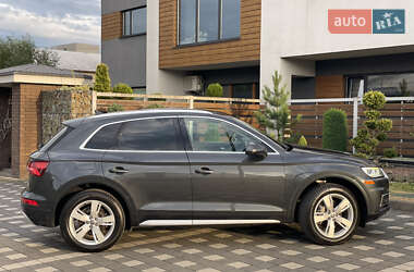 Внедорожник / Кроссовер Audi Q5 2019 в 