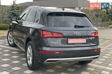Внедорожник / Кроссовер Audi Q5 2019 в 