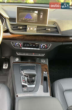 Внедорожник / Кроссовер Audi Q5 2019 в 