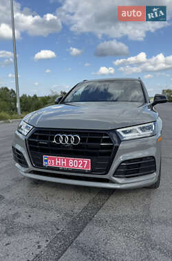 Внедорожник / Кроссовер Audi Q5 2019 в 