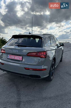 Внедорожник / Кроссовер Audi Q5 2019 в 