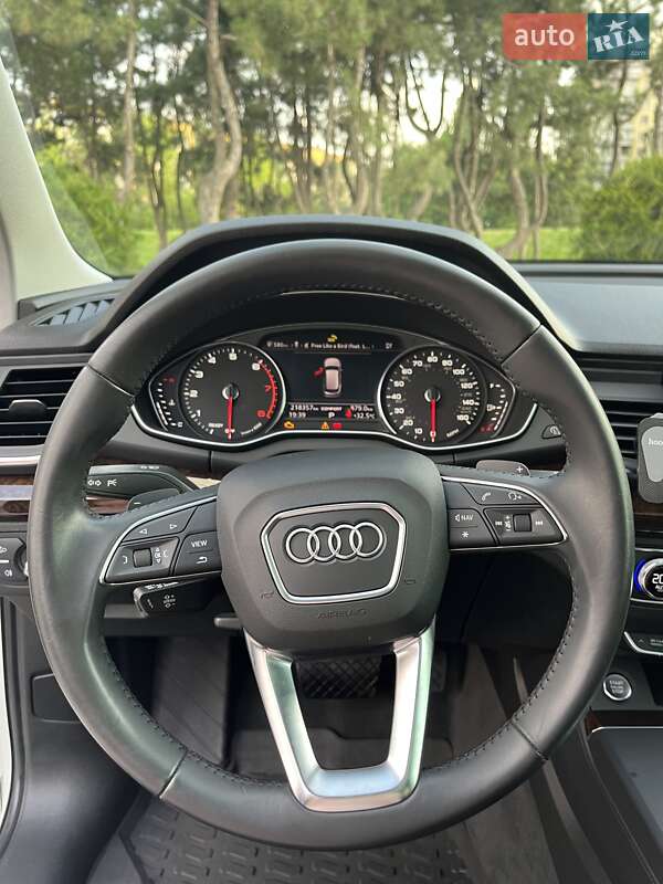 Внедорожник / Кроссовер Audi Q5 2019 в Днепре