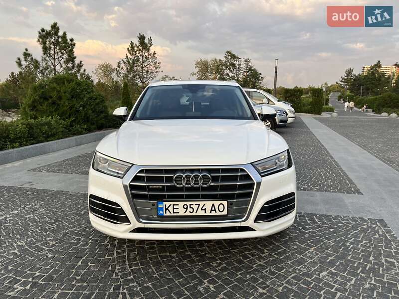 Внедорожник / Кроссовер Audi Q5 2019 в Днепре