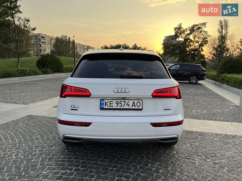 Внедорожник / Кроссовер Audi Q5 2019 в Днепре