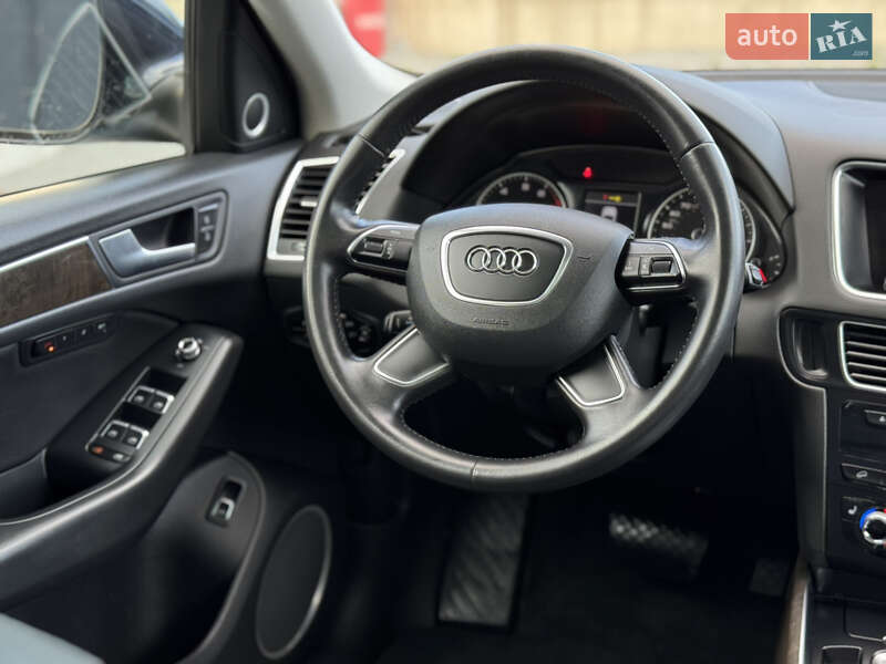 Позашляховик / Кросовер Audi Q5 2014 в Луцьку