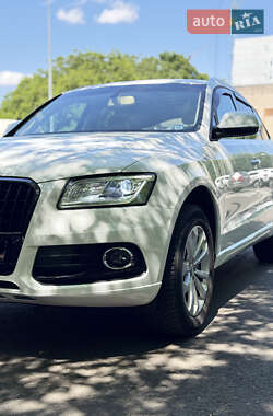 Внедорожник / Кроссовер Audi Q5 2016 в 