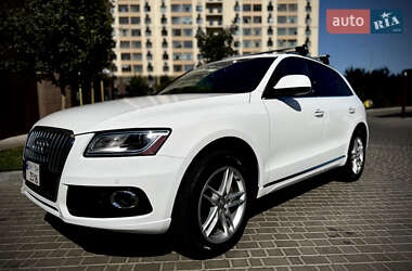 Позашляховик / Кросовер Audi Q5 2016 в 