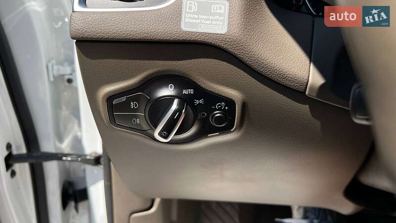 Позашляховик / Кросовер Audi Q5 2015 в Львові
