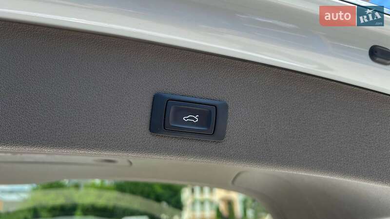 Позашляховик / Кросовер Audi Q5 2015 в Львові