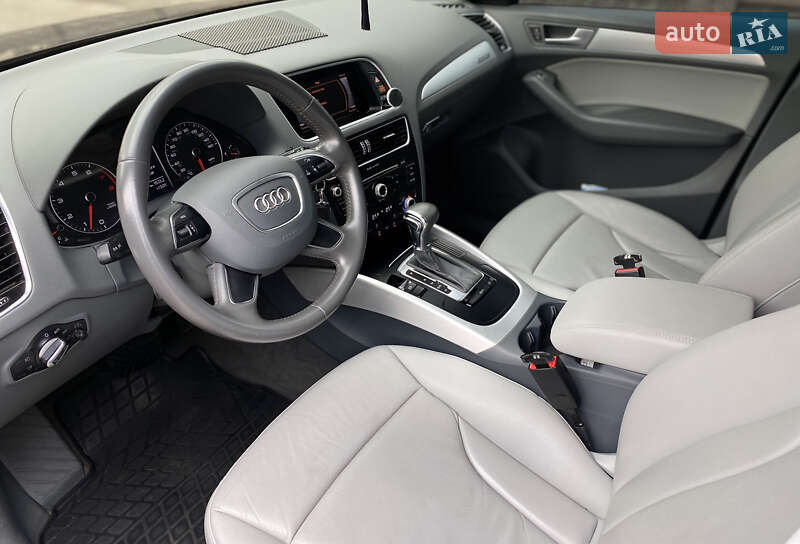 Внедорожник / Кроссовер Audi Q5 2016 в Луцке