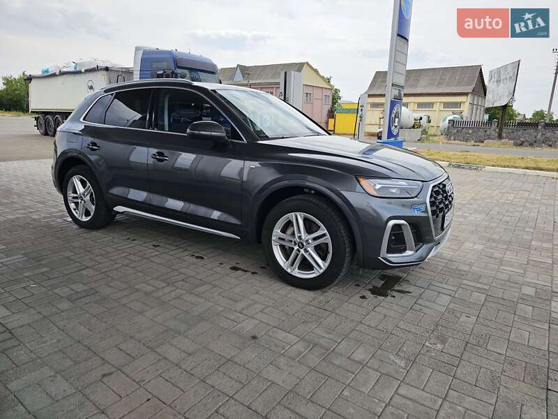 Внедорожник / Кроссовер Audi Q5 2020 в Гайвороне
