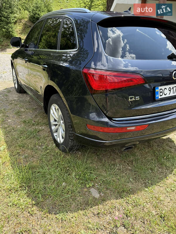Внедорожник / Кроссовер Audi Q5 2015 в Сколе