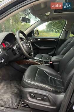 Внедорожник / Кроссовер Audi Q5 2010 в 