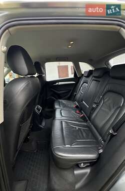 Внедорожник / Кроссовер Audi Q5 2011 в 
