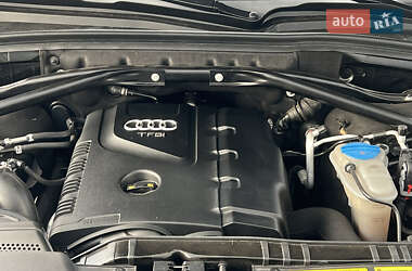 Внедорожник / Кроссовер Audi Q5 2016 в 