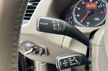 Внедорожник / Кроссовер Audi Q5 2010 в 