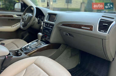 Внедорожник / Кроссовер Audi Q5 2010 в 