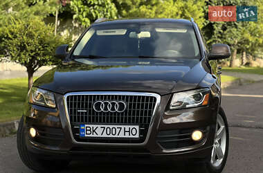 Внедорожник / Кроссовер Audi Q5 2010 в 