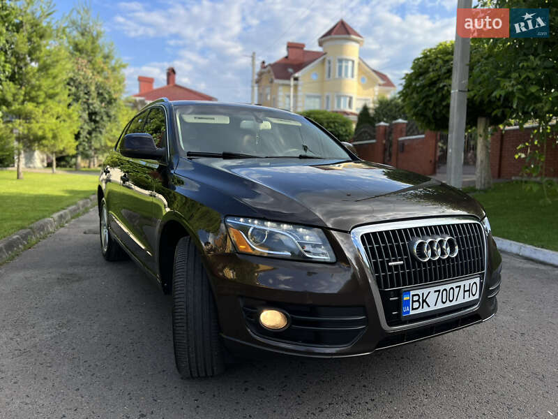 Позашляховик / Кросовер Audi Q5 2010 в Рівному