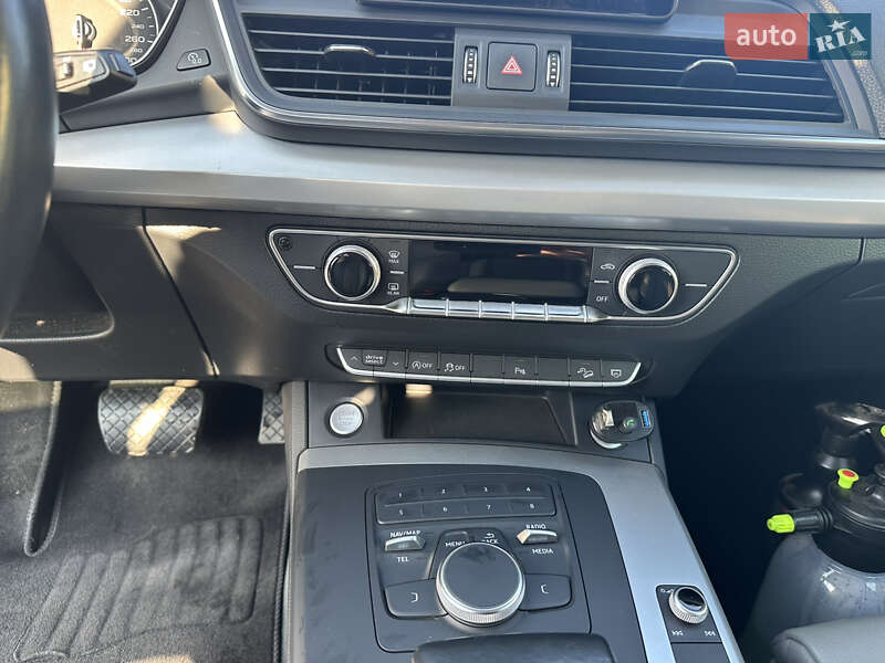 Позашляховик / Кросовер Audi Q5 2017 в Олевську фото 15 Позашляховик / Кросовер Audi Q5 2017 в Олевську