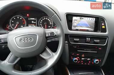Позашляховик / Кросовер Audi Q5 2015 в 