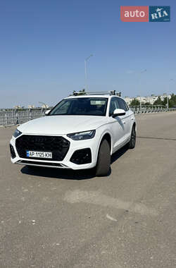 Внедорожник / Кроссовер Audi Q5 2024 в 