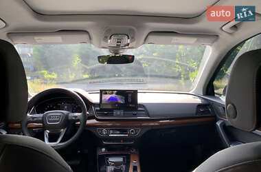 Позашляховик / Кросовер Audi Q5 2023 в 