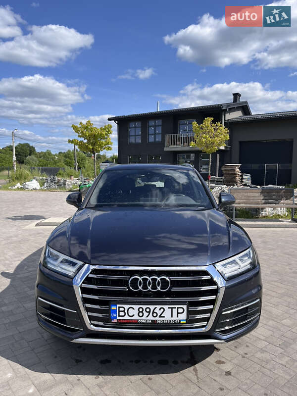 Позашляховик / Кросовер Audi Q5 2019 в Львові