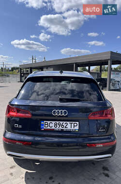 Позашляховик / Кросовер Audi Q5 2019 в 