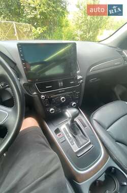 Позашляховик / Кросовер Audi Q5 2016 в 