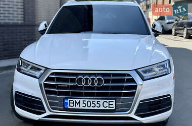 Внедорожник / Кроссовер Audi Q5 2017 в 