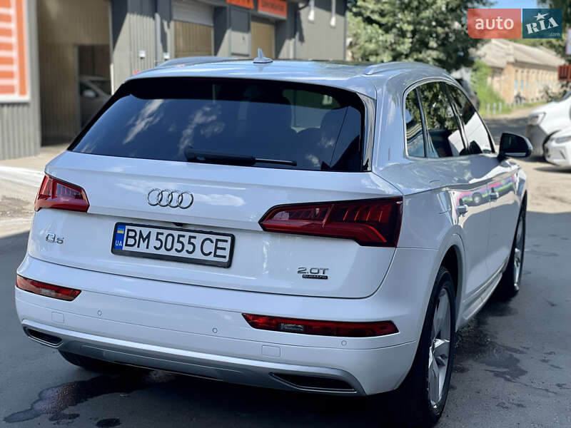 Внедорожник / Кроссовер Audi Q5 2017 в Сумах