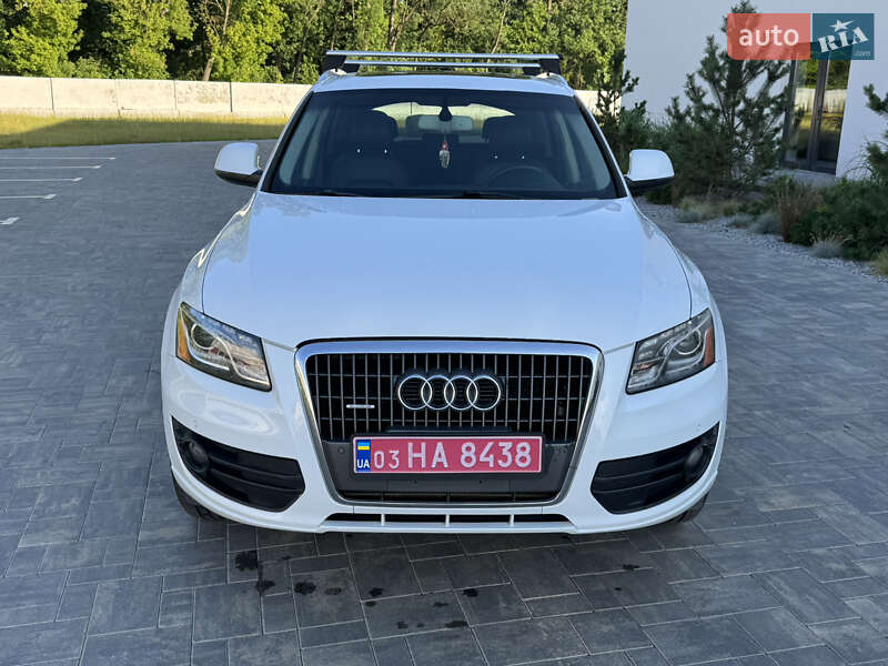 Позашляховик / Кросовер Audi Q5 2011 в Луцьку
