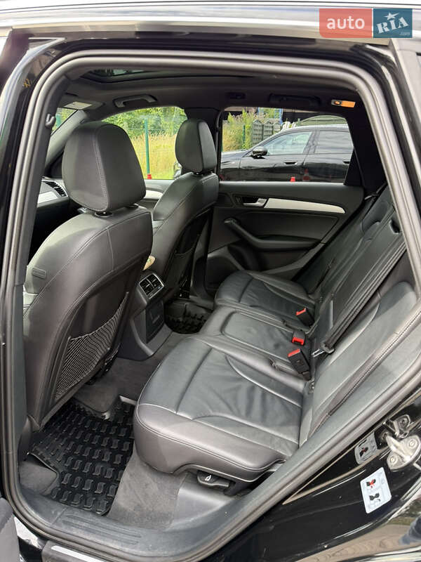Внедорожник / Кроссовер Audi Q5 2016 в Киеве
