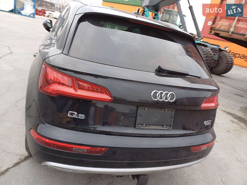 Позашляховик / Кросовер Audi Q5 2017 в Тернополі