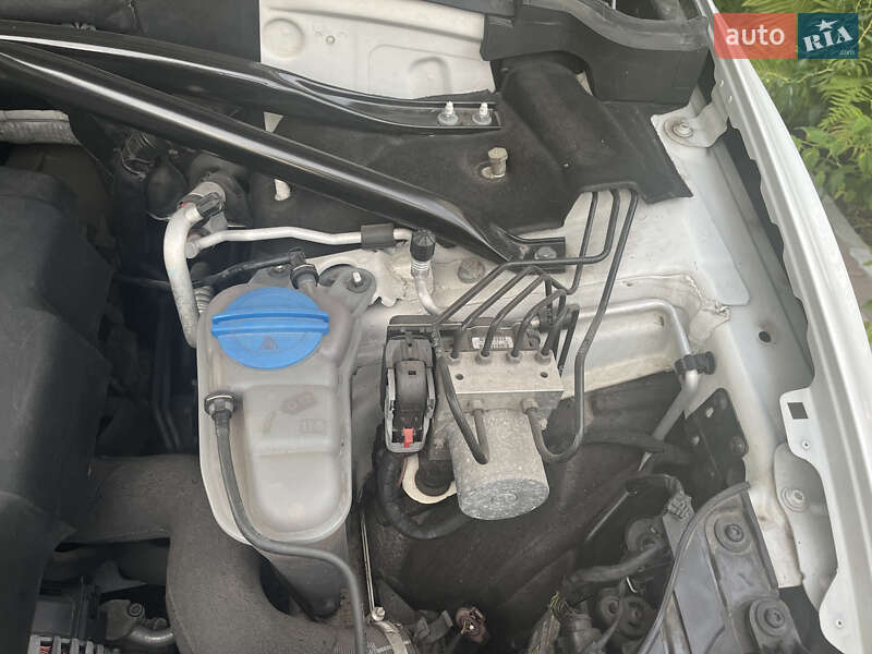 Позашляховик / Кросовер Audi Q5 2013 в Малині