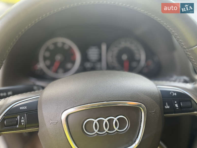Позашляховик / Кросовер Audi Q5 2013 в Малині