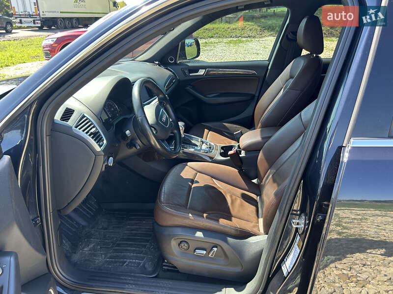 Позашляховик / Кросовер Audi Q5 2012 в Новому Яричеві