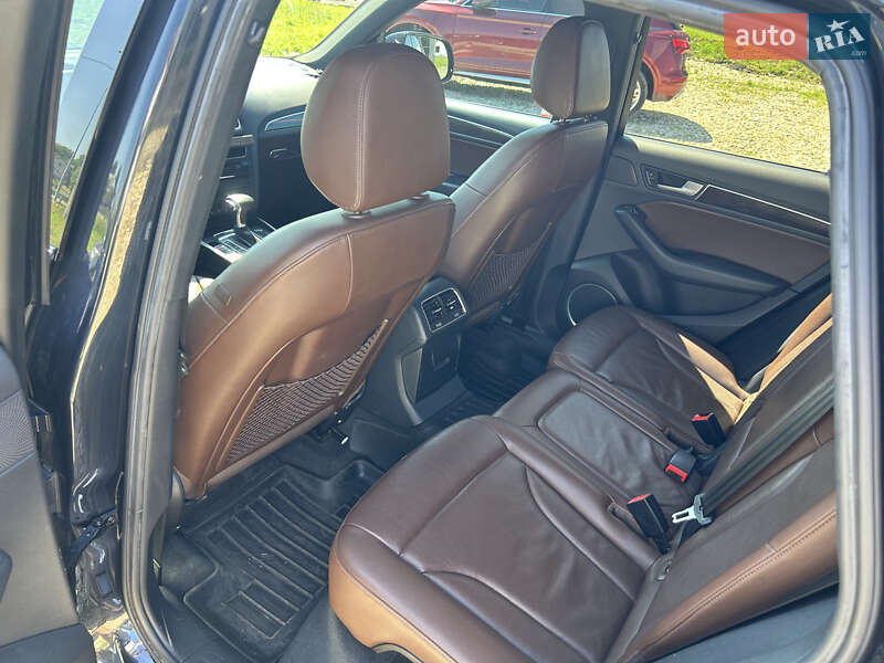 Позашляховик / Кросовер Audi Q5 2012 в Новому Яричеві