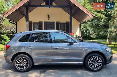 Позашляховик / Кросовер Audi Q5 2014 в 