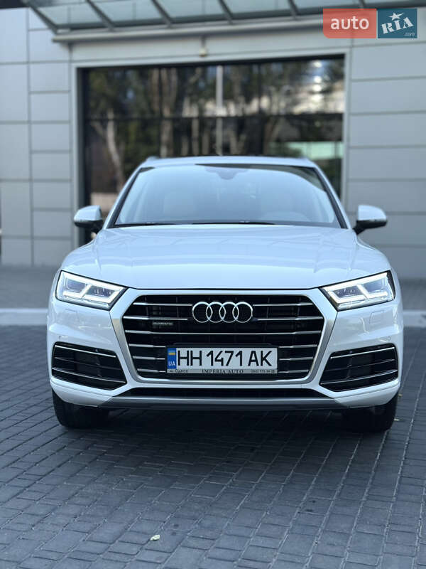 Позашляховик / Кросовер Audi Q5 2019 в Одесі