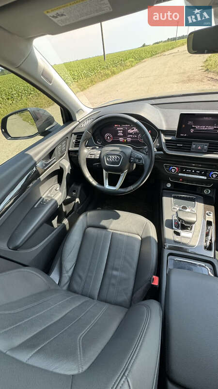 Внедорожник / Кроссовер Audi Q5 2019 в Днепре