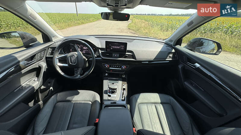 Внедорожник / Кроссовер Audi Q5 2019 в Днепре