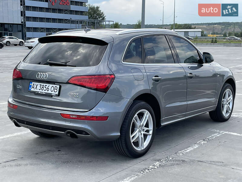 Позашляховик / Кросовер Audi Q5 2016 в Києві
